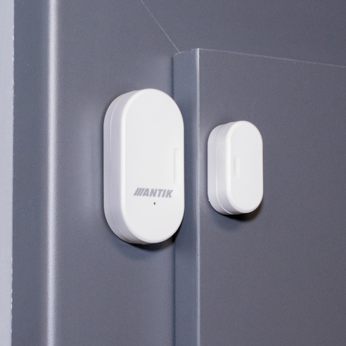ANTIK Smart Zigbee dverový a okenný magnetický senzor